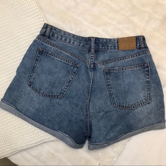 Pull and bear denim boyfriend shorts. - Picture 3 of 4